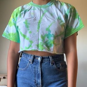 Tie dye cropped top 🍏